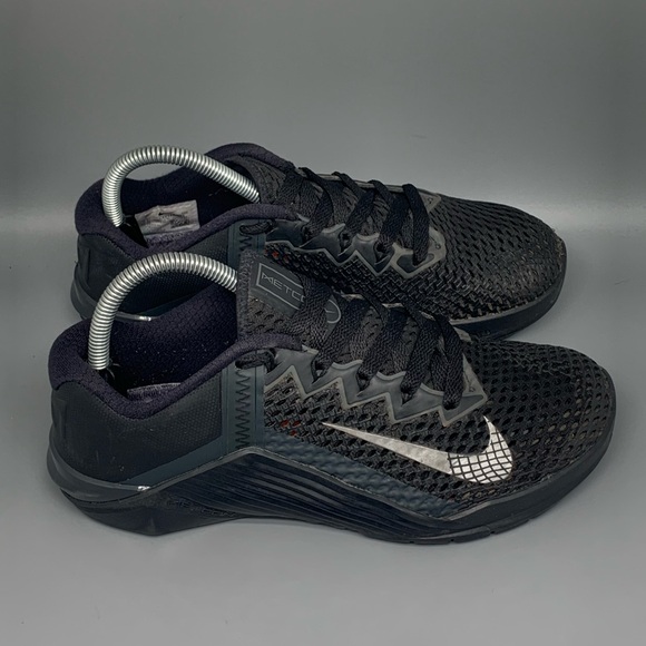 Nike Metcon 6 Black Silver Cross Training Shoes Men’s Sz 7 Women’s Sz‎ 8.5 - Picture 1 of 10